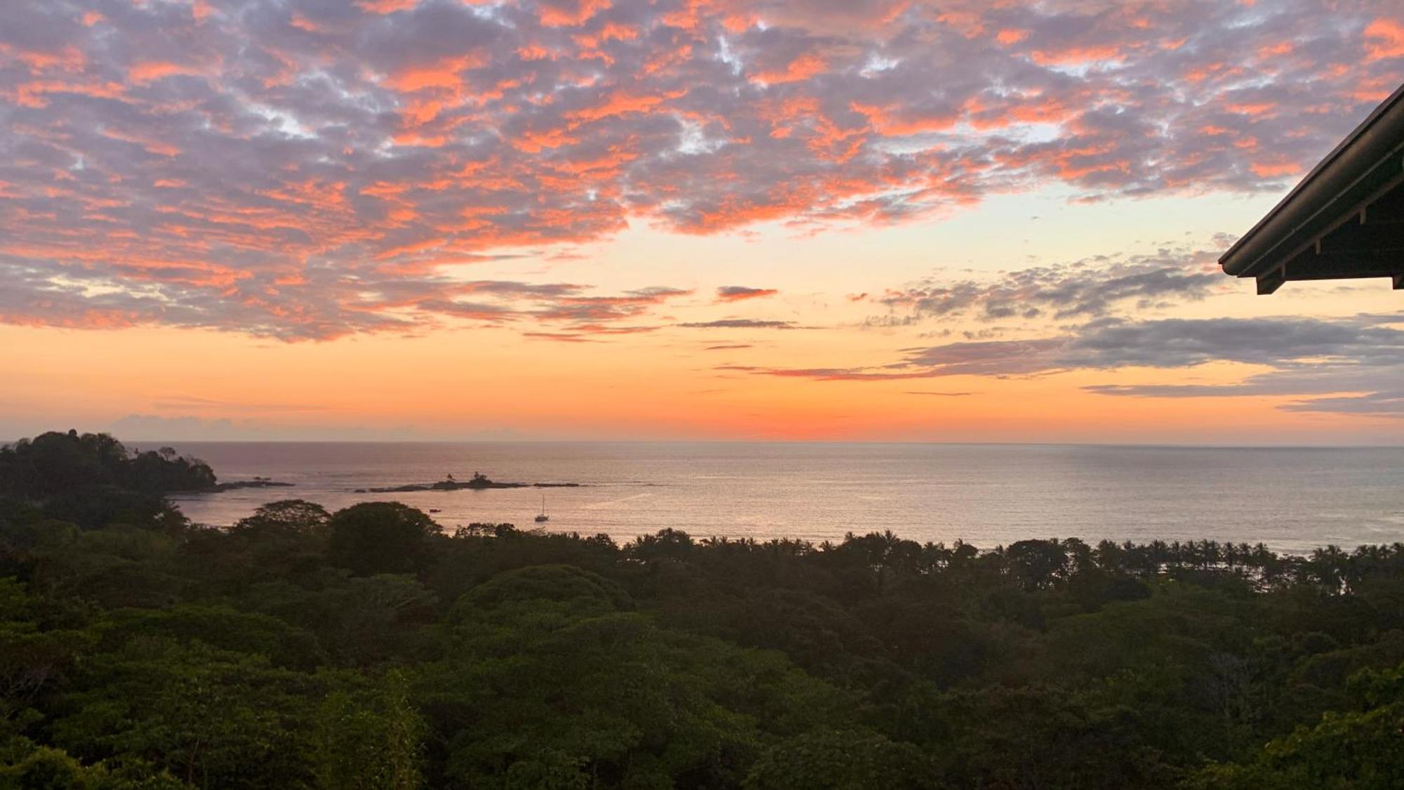Pacific Edge Eco Lodge Dominical Δωμάτιο φωτογραφία